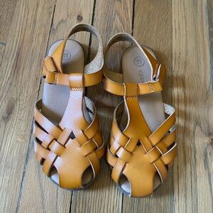 Excellent Condition Cat & Jack Sandals - Size 11